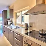 Penthouse 公寓 *
