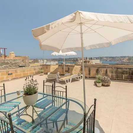 Penthouse * Valletta