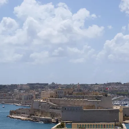 Penthouse * Valletta